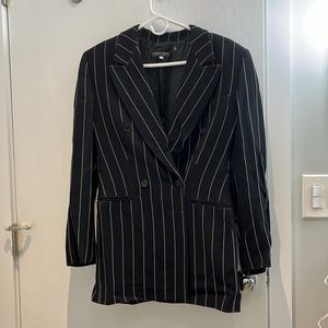 Vintage Giorgio Armani ladie’s 2 piece skirt suit size 40, never worn